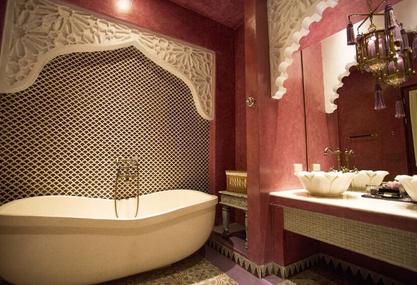 اتاق لوکس چهار تخته, Kenting Amanda