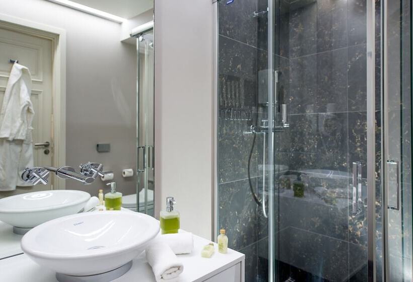 آپارتمان 1 خوابه, Astoria