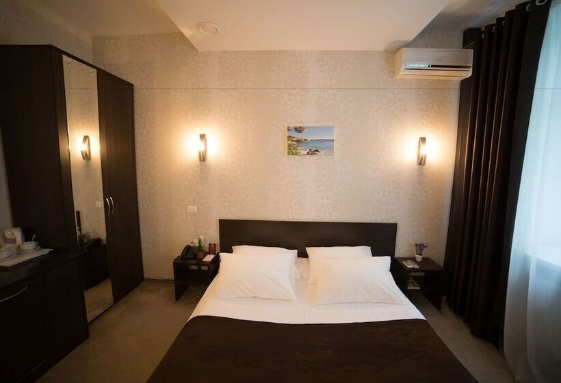 اتاق استاندارد یک نفره, Barcelona