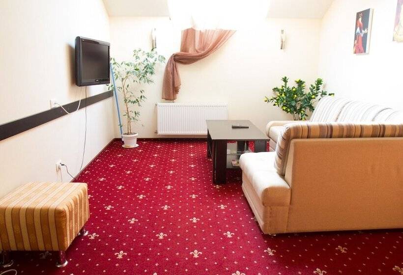 سوییت لوکس, Barcelona