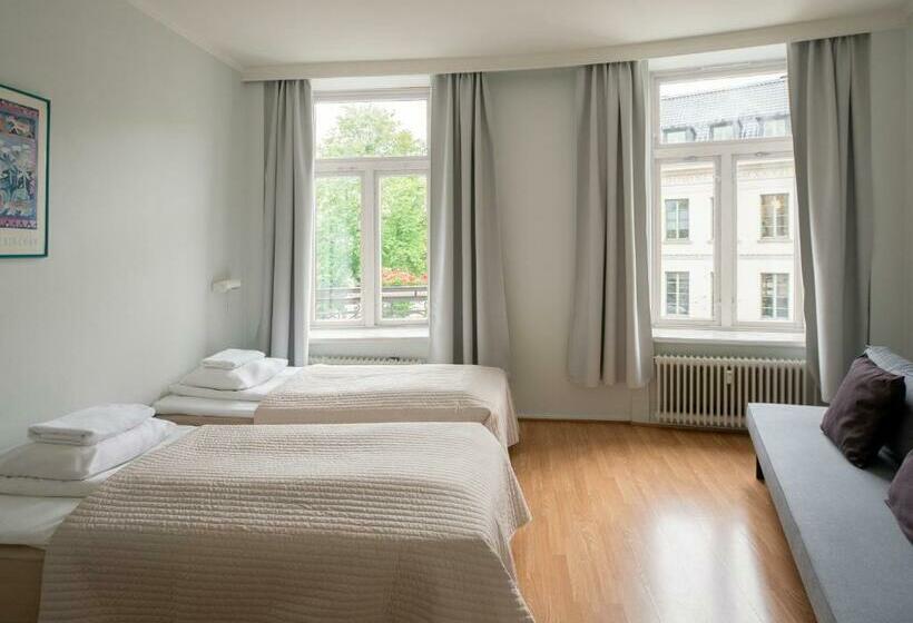 اتاق استاندارد سه نفره, Cochs Pensjonat