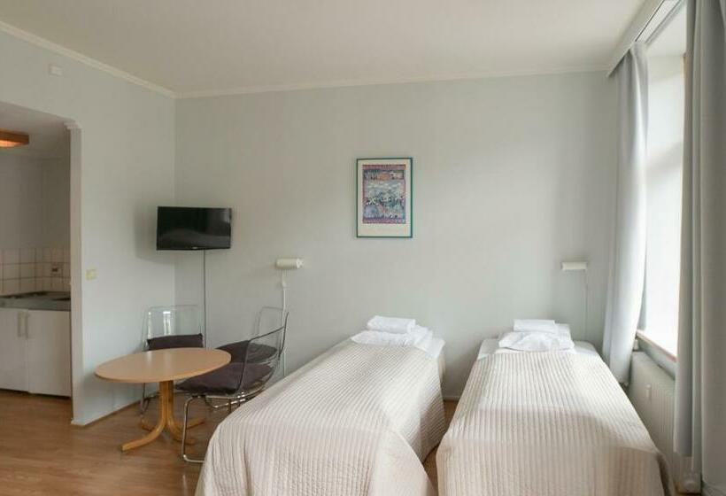 اتاق استاندارد سه نفره, Cochs Pensjonat