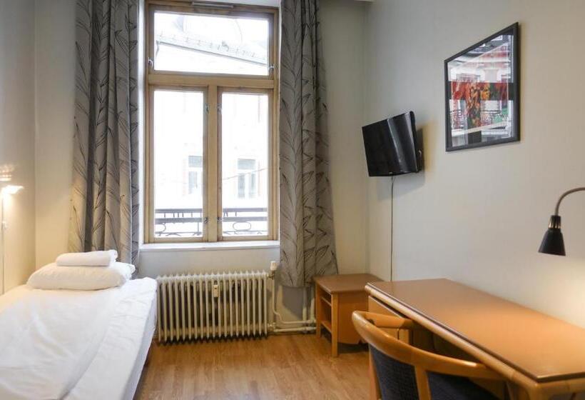 اتاق استاندارد یک نفره, Cochs Pensjonat