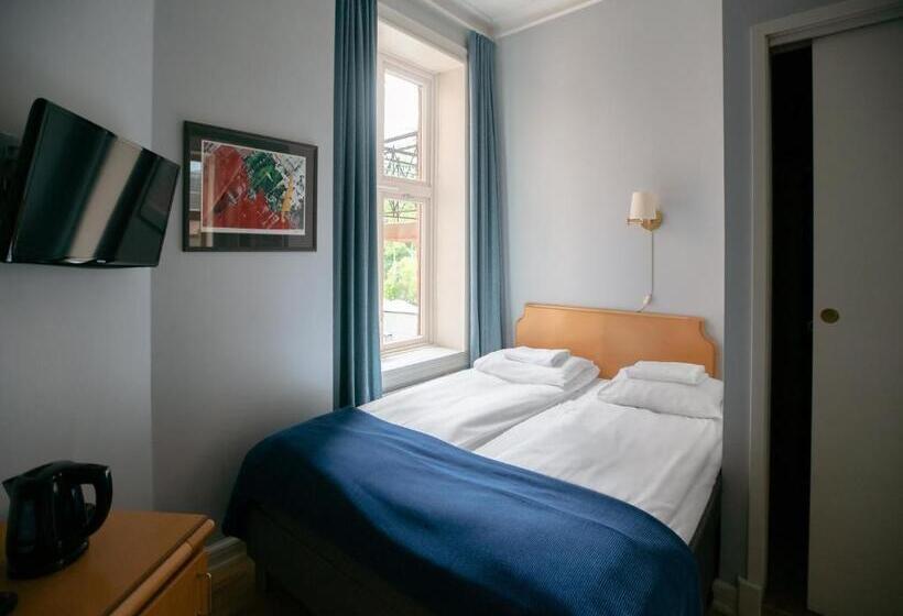 اتاق پرمیوم, Cochs Pensjonat