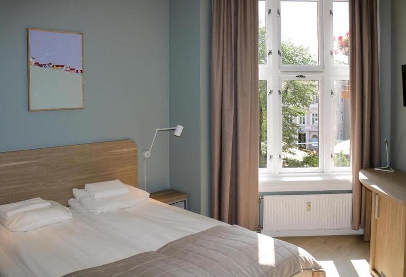 اتاق سوپریور سه تخته, Cochs Pensjonat