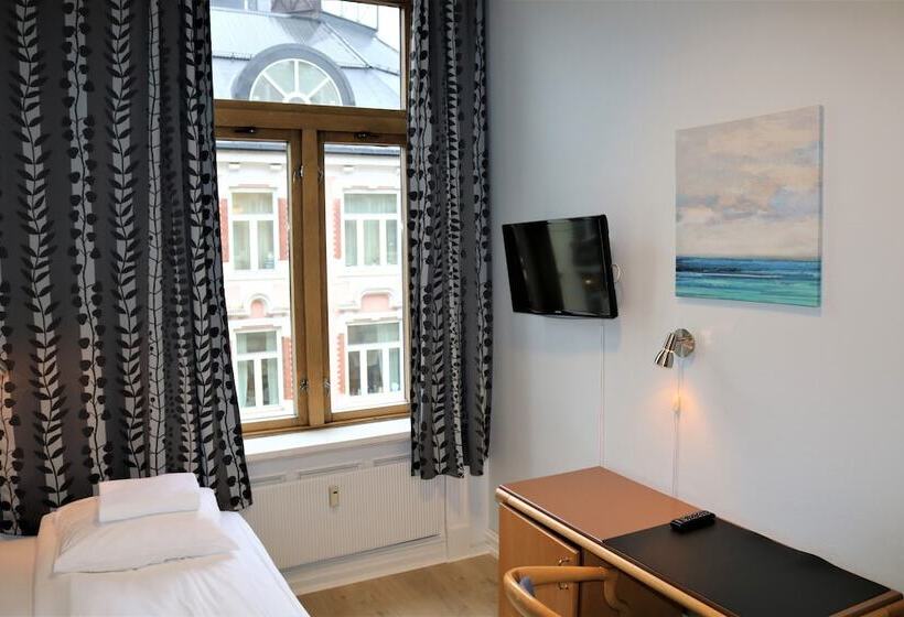 اتاق استاندارد یک نفره, Cochs Pensjonat