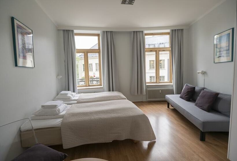 اتاق استاندارد سه نفره, Cochs Pensjonat