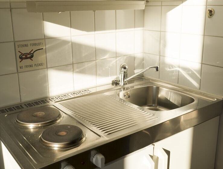 اتاق استاندارد سه نفره, Cochs Pensjonat