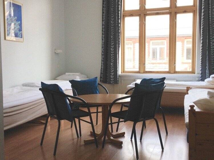 اتاق استاندارد چهار تخته, Cochs Pensjonat