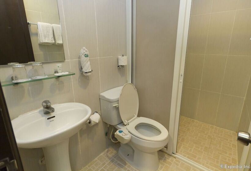 اتاق لوکس با چشمانداز استخر, Holiday Spa