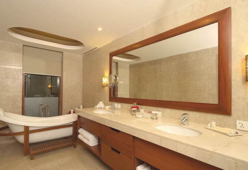 エクゼクティブスイート, Jaypee Greens Golf And Spa Resort