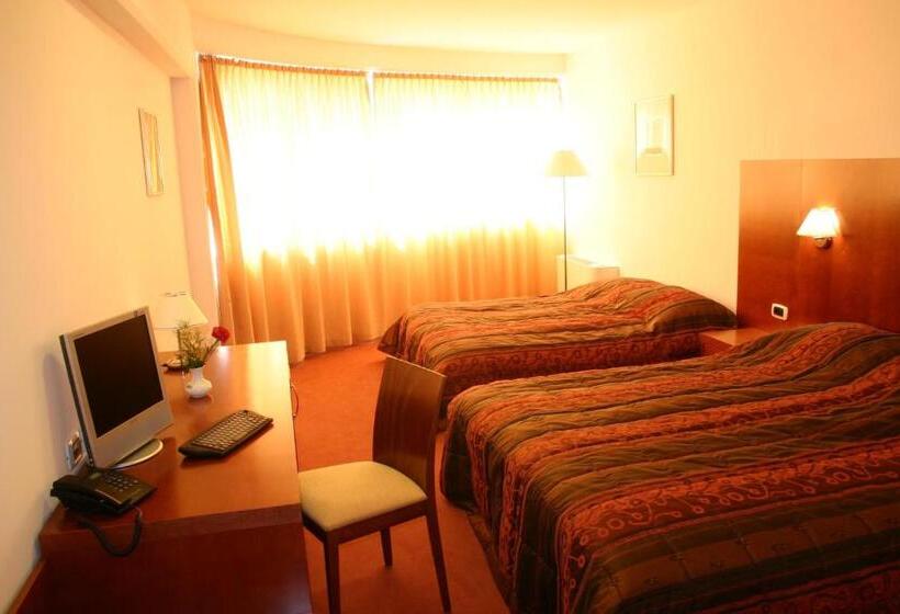 اتاق استاندارد چهار تخته, Krek Superior