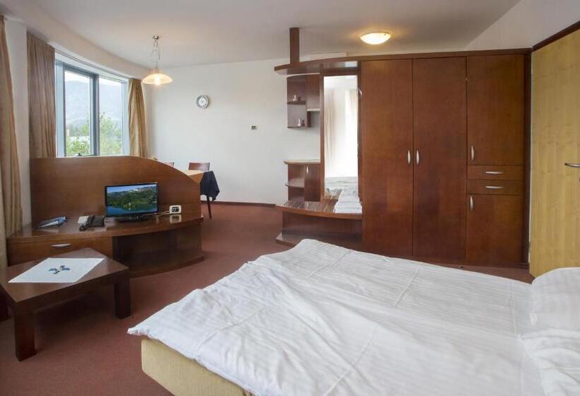 آپارتمان 1 خوابه, Krek Superior