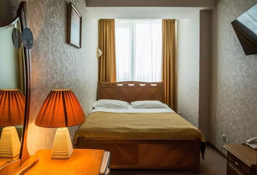 Chambre Standard, Mayak