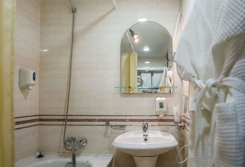 استودیوی استاندارد, Mayak