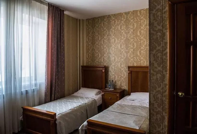 Chambre Economy Individuelle, Mayak