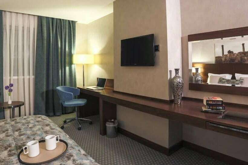 اتاق استاندارد یک نفره, Nevali Hotel & Convention Center