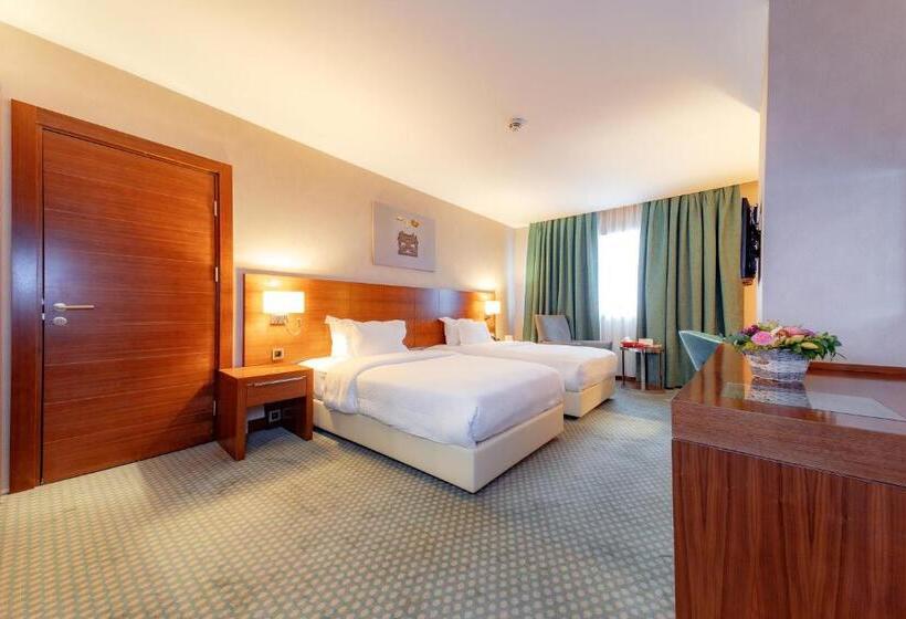 اتاق استاندارد یک نفره, Nevali Hotel & Convention Center