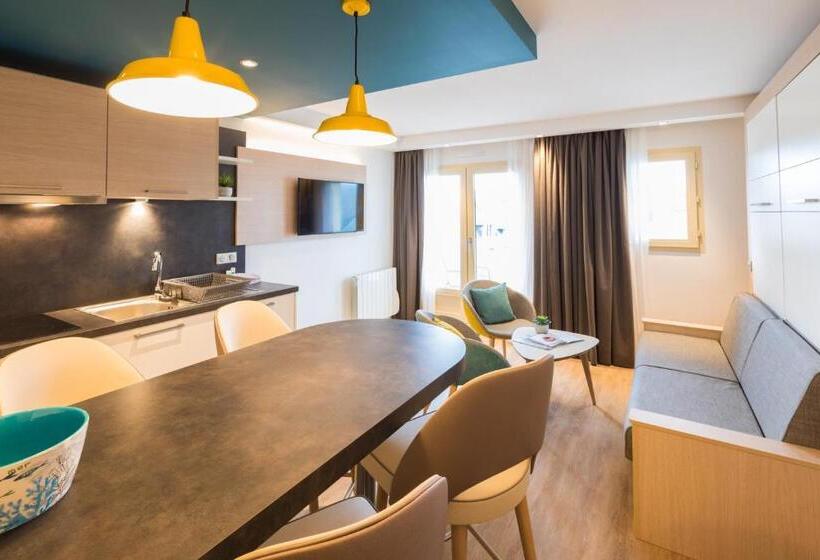 标准工作室, Résidence Neptunia