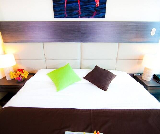 اتاق استاندارد با چشمانداز دریا, Solymar