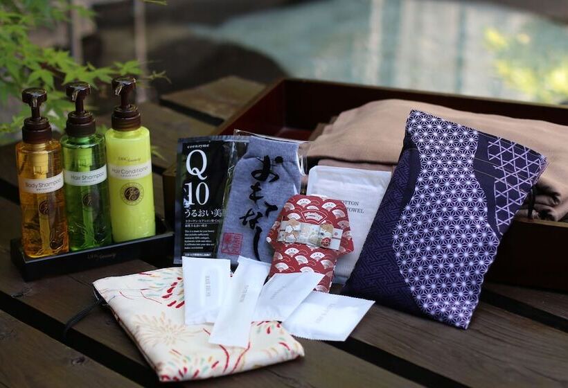 חדר סטנדרט, Yufuin Ryoan Wazanhou