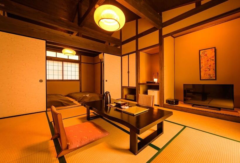 חדר סטנדרט, Yufuin Ryoan Wazanhou