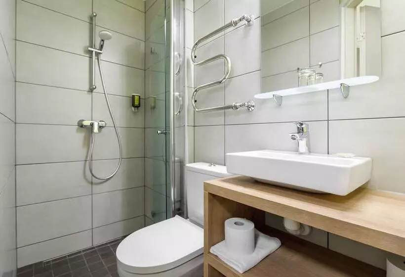 اتاق استاندارد یک نفره, Koidulapark Hotell