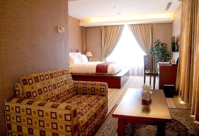ジュニアスイート, Lion Hotel & Plaza