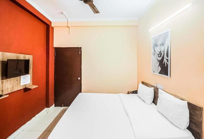 트리플 클래식 룸, Avni Residency By Oyo Rooms