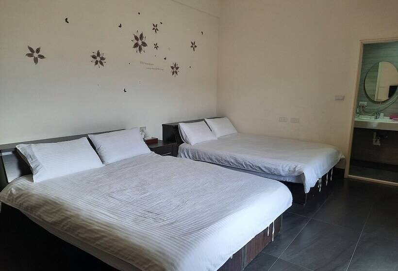 4인용 스탠다드 룸, Jiu Wu Xiao Zhu