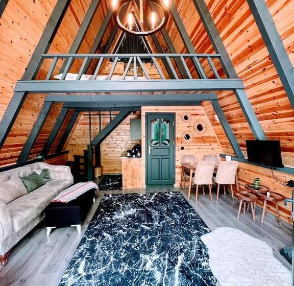 غرفة قياسية رباعية, Sapanca Keyf I Dere Bungalov