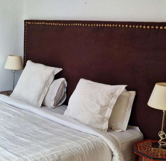 Deluxe Kamer, Dar Gabriel