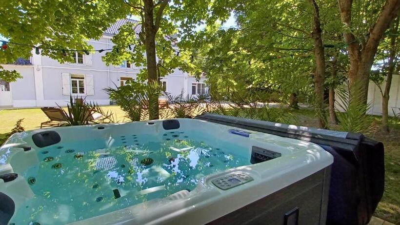 חדר סטנדרט נוף לגינה, La Carte Postale