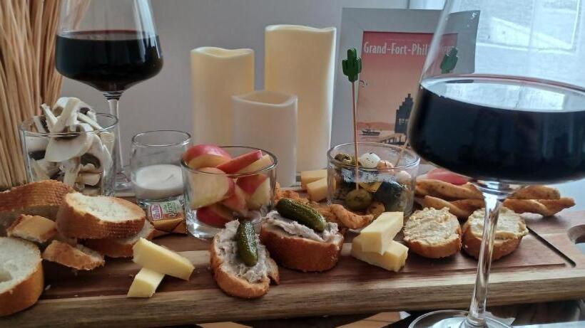 غرفة سوبيريور سرير كينج, La Carte Postale