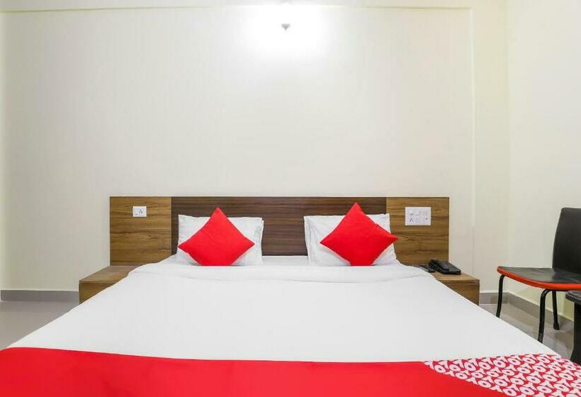 اتاق استاندارد, Collection O Shree Dhoramnath