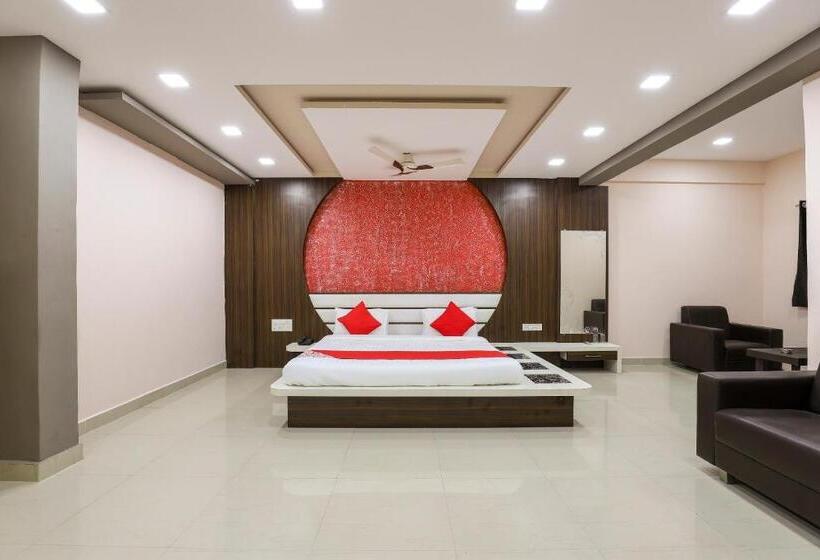 اتاق استاندارد, Collection O Shree Dhoramnath