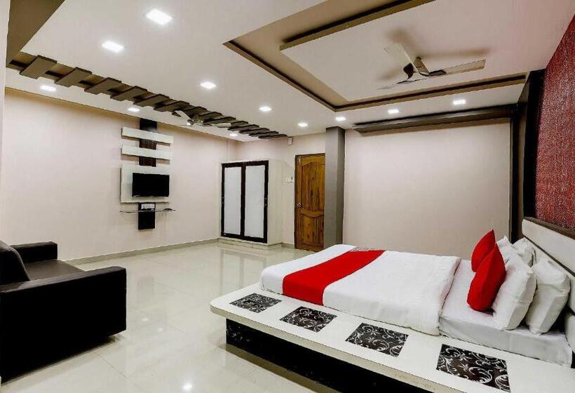 اتاق استاندارد, Collection O Shree Dhoramnath