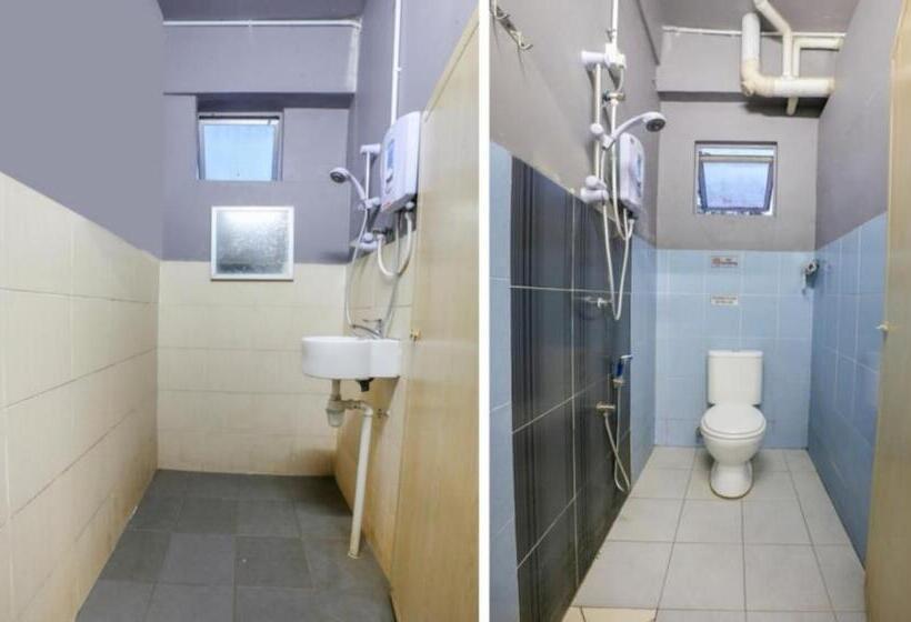 מיטה בחדר משותף, Spot On 90449 Bed Station Guest House Dormitory