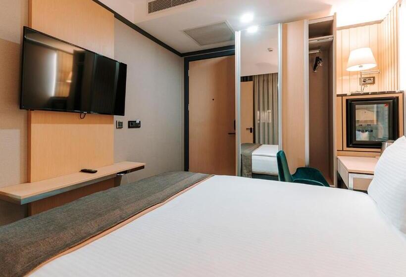 Camera Economy, Invite Hotel Corner Trabzon