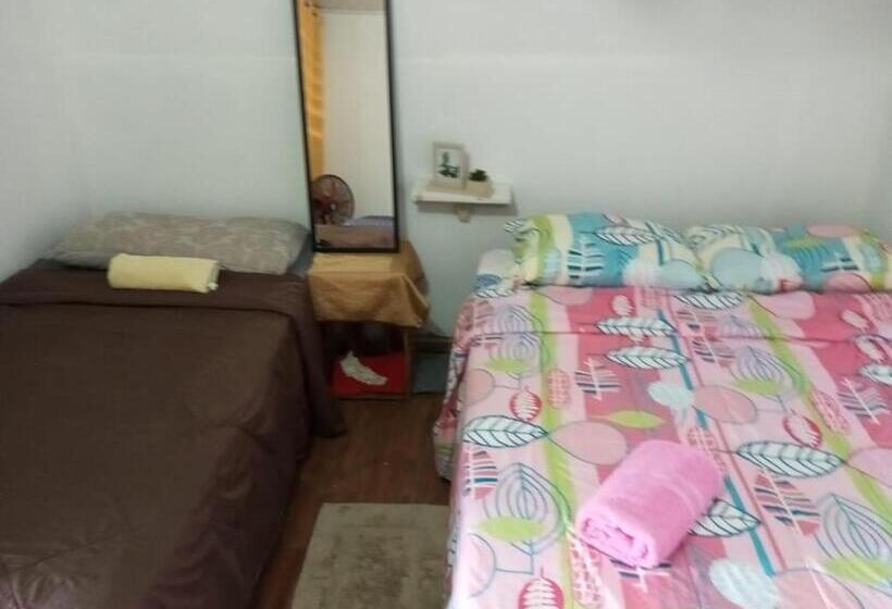 اتاق استاندارد سه نفره, Victoria S Beach House