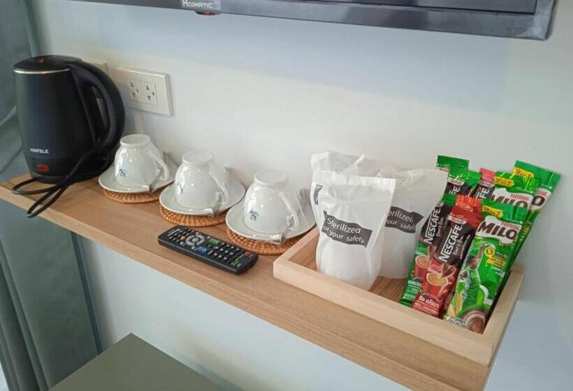 Стандартный Номер Кровать Кинг, Bleu Marine Sattahip