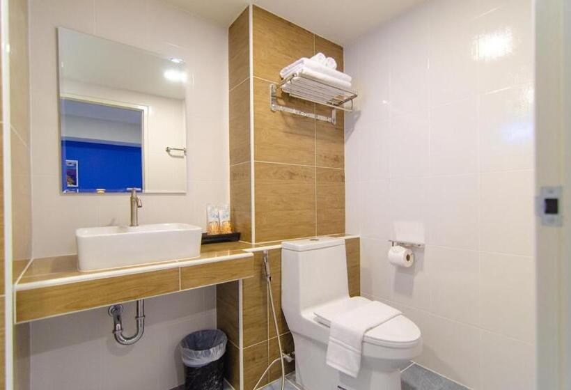 Стандартный Номер Кровать Кинг, Bleu Marine Sattahip