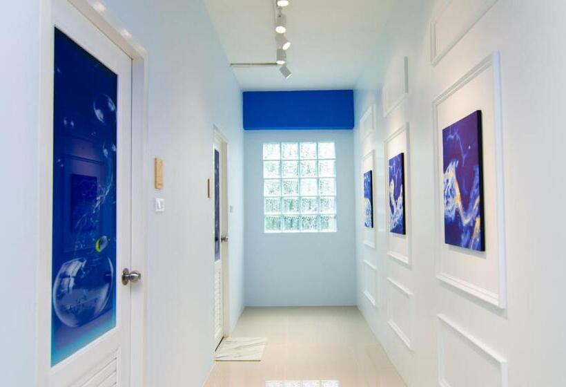 Стандартный Номер Кровать Кинг, Bleu Marine Sattahip