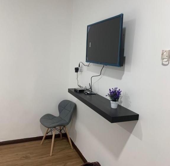 חדר סטנדרט, Hi Techstay