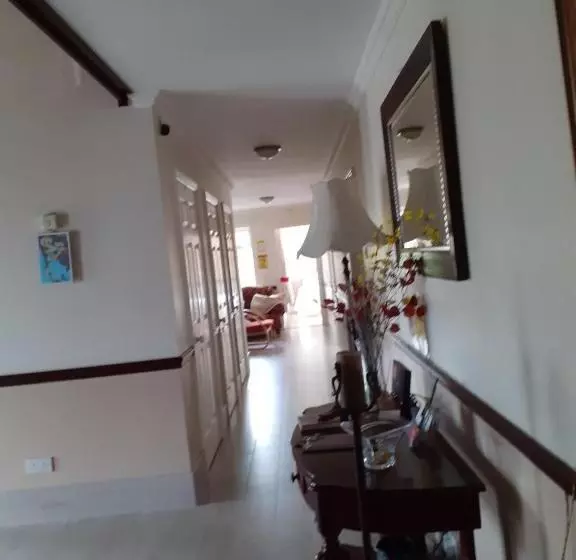اتاق استاندارد سه نفره, Breagagh View B&b