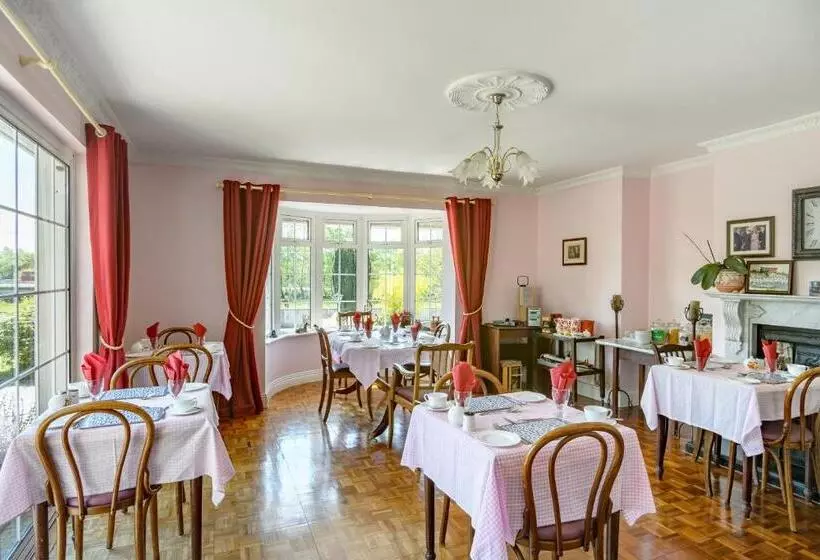 اتاق استاندارد سه نفره, Breagagh View B&b