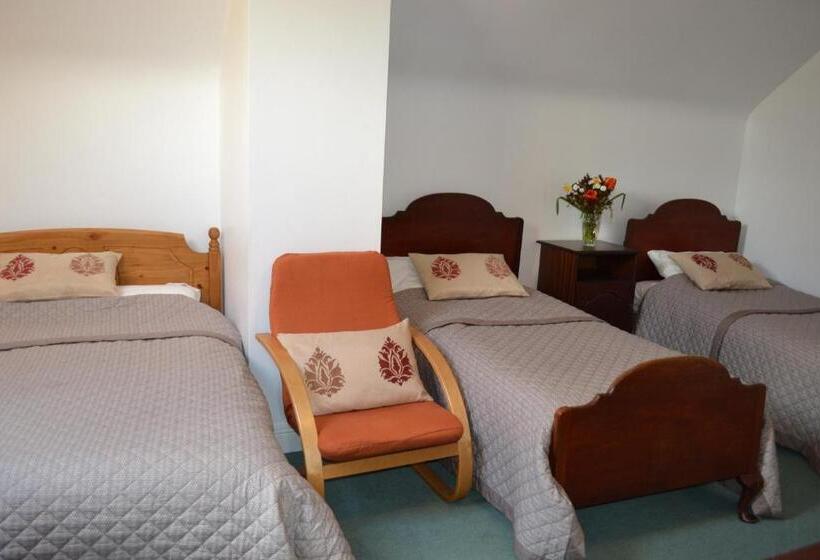 اتاق خانوادگی, Breagagh View B&b