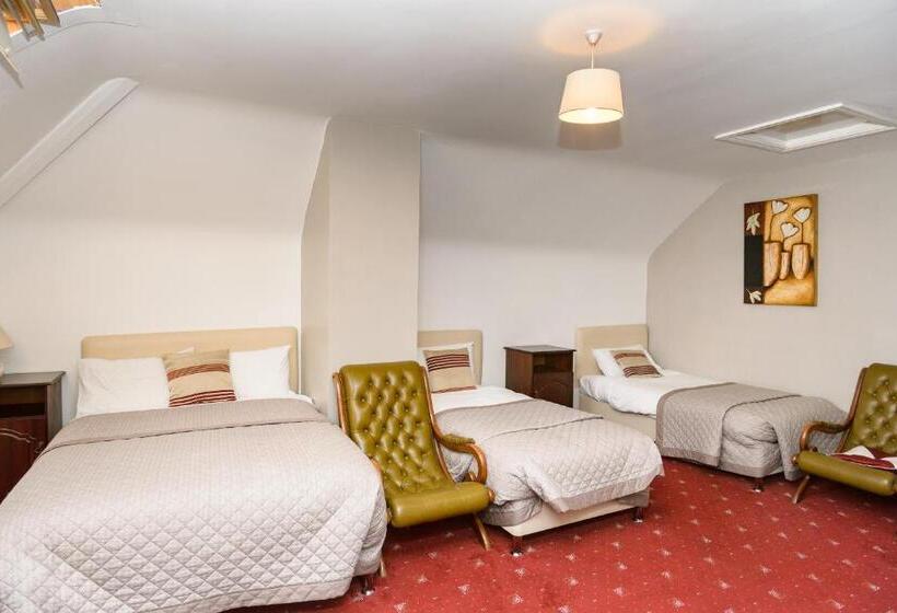 اتاق خانوادگی, Breagagh View B&b