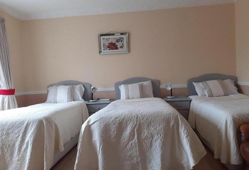 اتاق استاندارد سه نفره, Breagagh View B&b