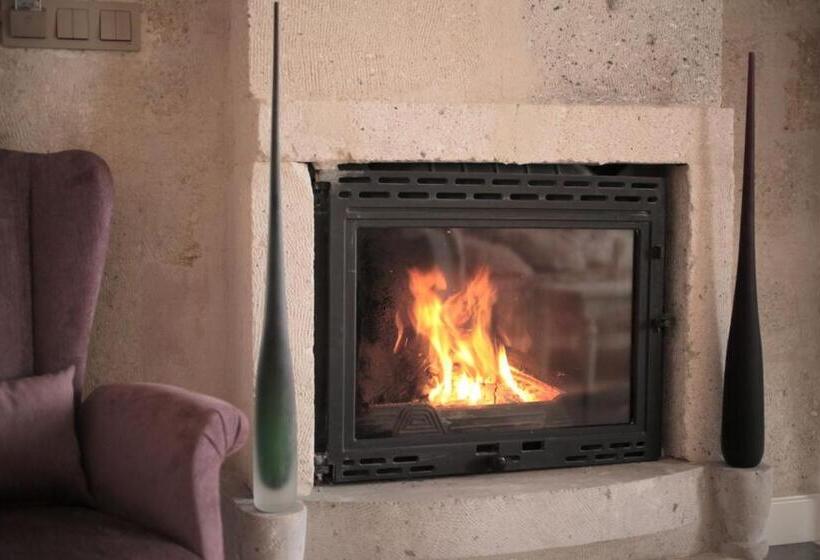 Люкс, Anatelein Boutique Cave